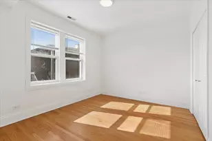 6317 N Artesian Ave, Chicago, IL 60659 - Photo 8