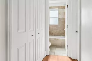 6317 N Artesian Ave, Chicago, IL 60659 - Photo 10