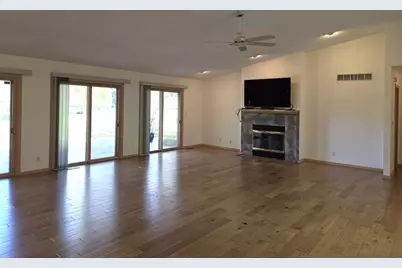 5310 Regents Park Road, Rockford, IL 61107 - Photo 10