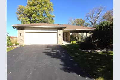 5310 Regents Park Road, Rockford, IL 61107 - Photo 2