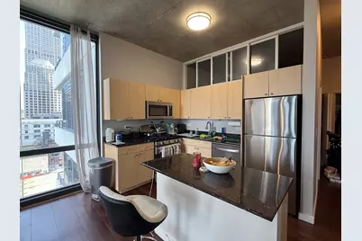235 W Van Buren Street #2314, Chicago, IL 60607 - Photo 2