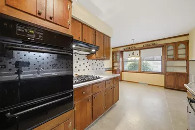 737 E 170th Place, South Holland, IL 60473 - Photo 14