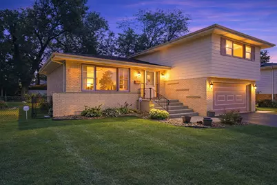737 E 170th Place, South Holland, IL 60473 - Photo 2