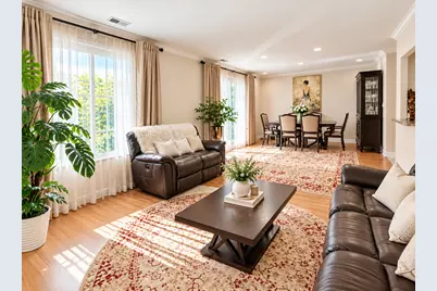 1747 W Crystal Lane #301, Mount Prospect, IL 60056 - Photo 4