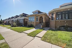 5628 S Sacramento Ave, Chicago, IL 60629 - Photo 2