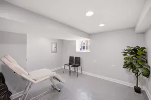 5628 S Sacramento Ave, Chicago, IL 60629 - Photo 26
