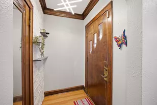 5628 S Sacramento Ave, Chicago, IL 60629 - Photo 4