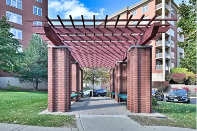 8300 Callie Avenue #412, Morton Grove, IL 60053 - Photo 28