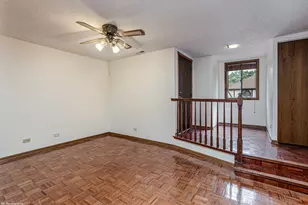 8127 Chestnut Dr, Palos Hills, IL 60465 - Photo 10