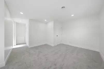9061 S Parnell Avenue, Chicago, IL 60620 - Photo 18