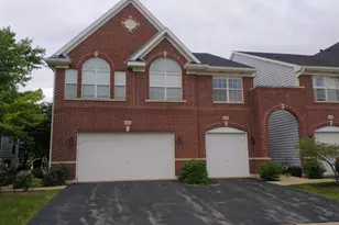 134 Allerton Dr, Schaumburg, IL 60194 - Photo 1