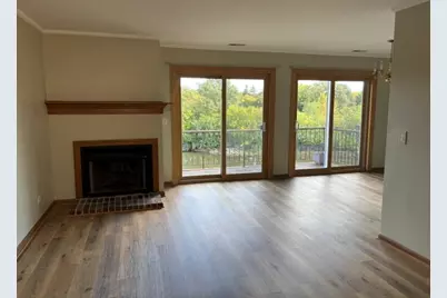 212 Memory Lane #4, Westmont, IL 60559 - Photo 2