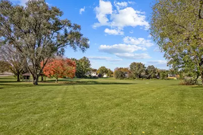 8 Gant Circle #B, Streamwood, IL 60107 - Photo 18
