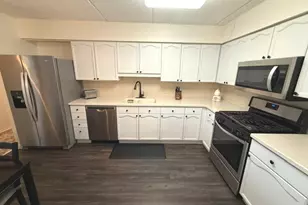 5 S Pine St, Mount Prospect, IL 60056 - Photo 10