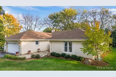 994 Commonwealth Court, Barrington, IL 60010 - Photo 2