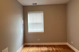 6438 N Seeley Ave, Chicago, IL 60645 - Photo 12