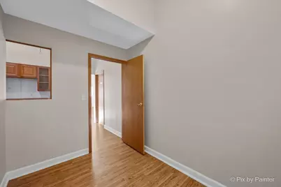957 N Liberty Street, Elgin, IL 60120 - Photo 8