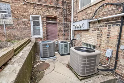 2420 S Oakley Avenue, Chicago, IL 60608 - Photo 26