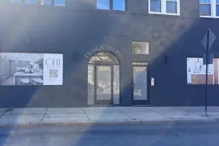 5107 W Montrose Ave, Chicago, IL 60630 - Photo 2