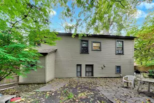 1038 Custer Ave, Evanston, IL 60202 - Photo 4