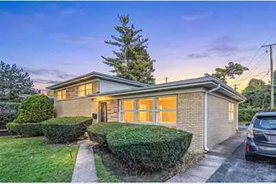 200 Sunset Drive, Wilmette, IL 60091 - Photo 2