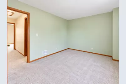 7834 Darien Lake Drive, Darien, IL 60561 - Photo 18
