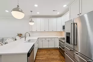 1450 W Chestnut St, Chicago, IL 60642 - Photo 10