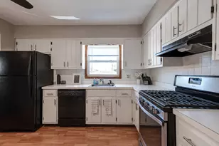7151 177th Pl, Tinley Park, IL 60477 - Photo 10