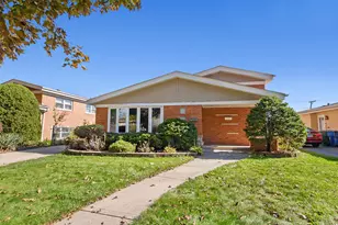 10715 Lavergne Ave, Oak Lawn, IL 60453 - Photo 1