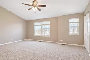 14527 Patriot Square Dr E, Plainfield, IL 60544 - Photo 12