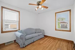 4455 Scott St, Schiller Park, IL 60176 - Photo 12