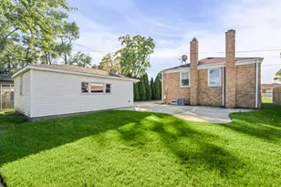 4455 Scott St, Schiller Park, IL 60176 - Photo 26