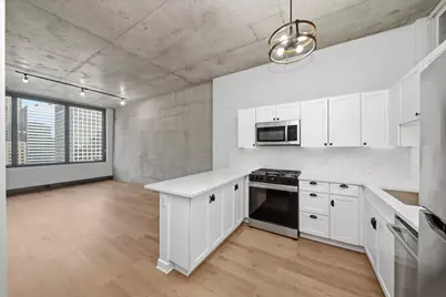 235 W Van Buren Street #2216, Chicago, IL 60607 - Photo 2