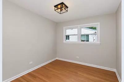 255 E Parkside Avenue, Lombard, IL 60148 - Photo 16