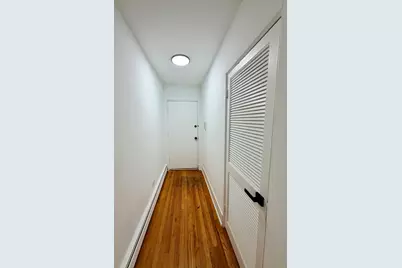 526 W Roscoe Street #2A, Chicago, IL 60657 - Photo 8