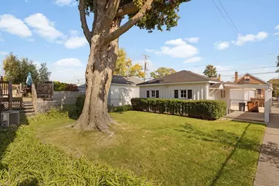 2313 13th Street S, North Riverside, IL 60546 - Photo 4