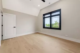 548 65th St, Willowbrook, IL 60527 - Photo 22