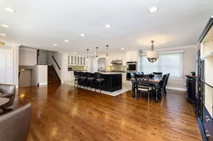 2612 N Waterman Ave, Arlington Heights, IL 60004 - Photo 4