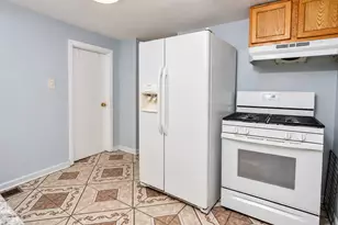 3906 W Montrose Ave, Chicago, IL 60618 - Photo 36