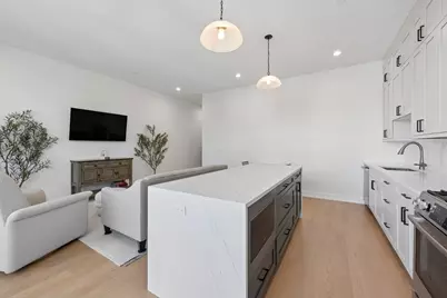 4939 N Damen Avenue #304, Chicago, IL 60625 - Photo 10