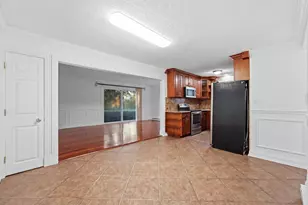 8009 Beloit Ave, Bridgeview, IL 60455 - Photo 10