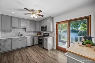 1205 E Patten Dr, Palatine, IL 60074 - Photo 10