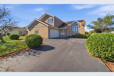 20104 Marlin Avenue, Lynwood, IL 60411 - Photo 1