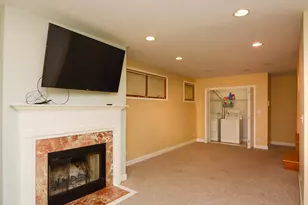 1720 W Augusta Ave, Chicago, IL 60622 - Photo 10