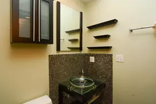 1720 W Augusta Ave, Chicago, IL 60622 - Photo 18