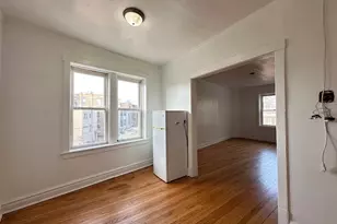2432 N Linden Pl, Chicago, IL 60647 - Photo 6