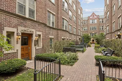 1130 Washington Boulevard #3A, Oak Park, IL 60302 - Photo 2