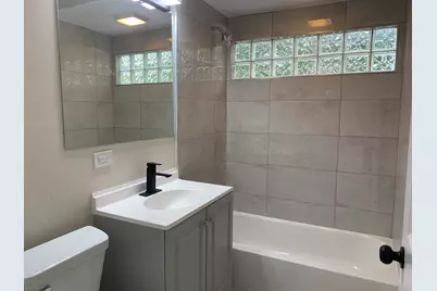 949 Harriet Avenue, Aurora, IL 60505 - Photo 10