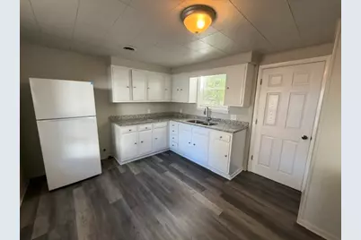 346 E Main Street #B, Braidwood, IL 60408 - Photo 4