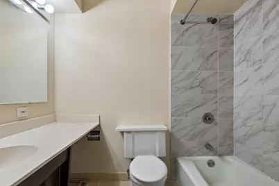 10308 Circle Drive #302, Oak Lawn, IL 60453 - Photo 8